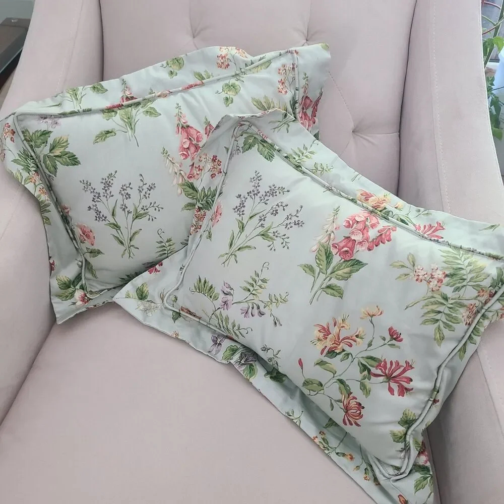 Pair (2) Peacock Alley Floral Pillows 20